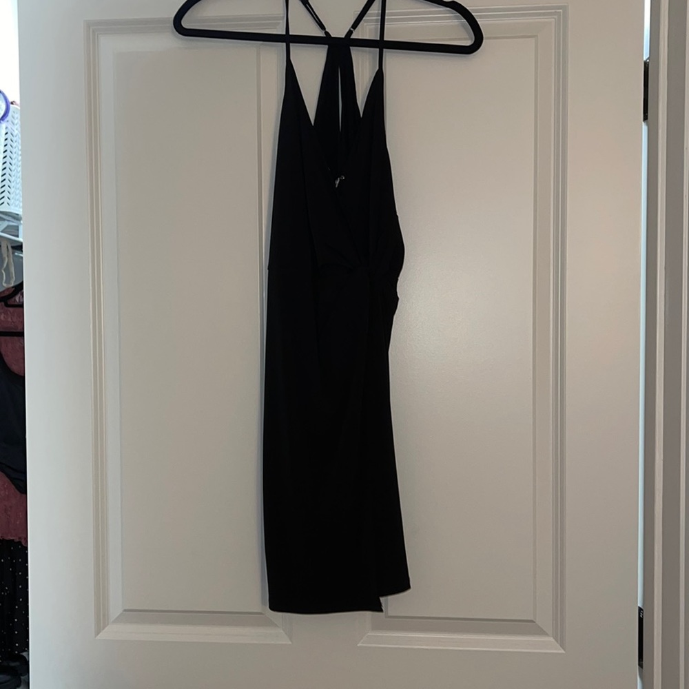 BCBG. Medium. Black.